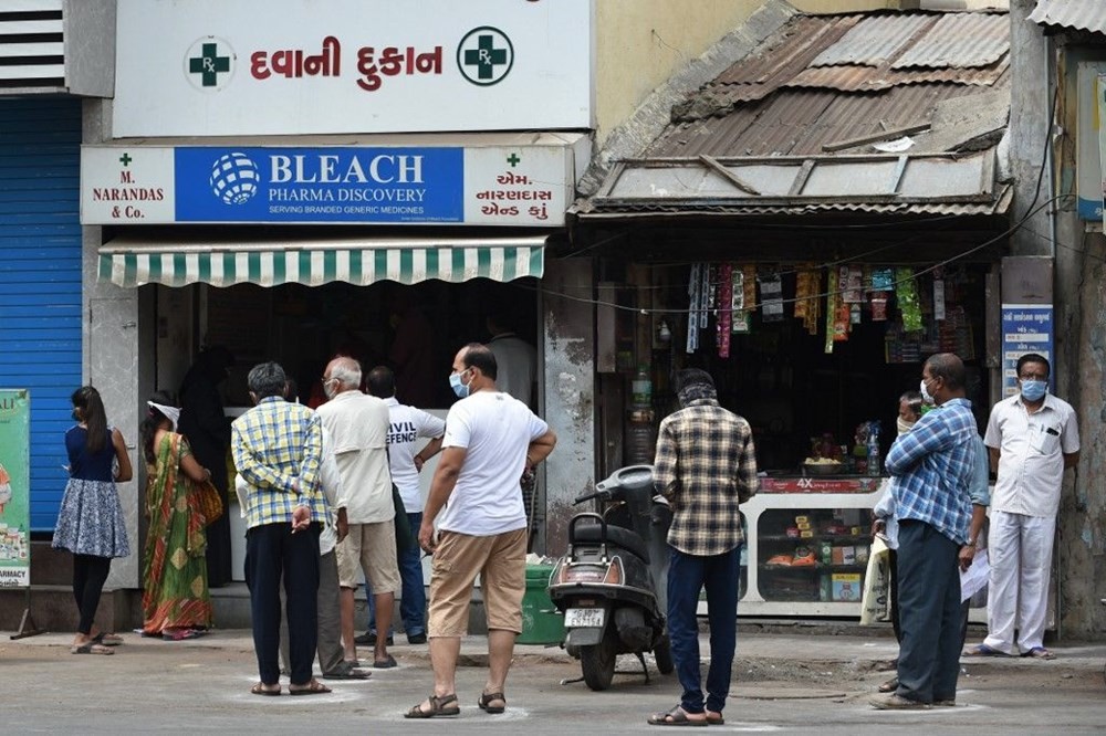 Virüsün savaş alanı Hindistan olacak