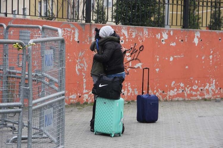 İstanbul'daki karantina yurtlarından tahliyeler başladı