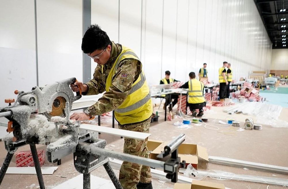 Londra’da geçici hastane inşa ediliyor