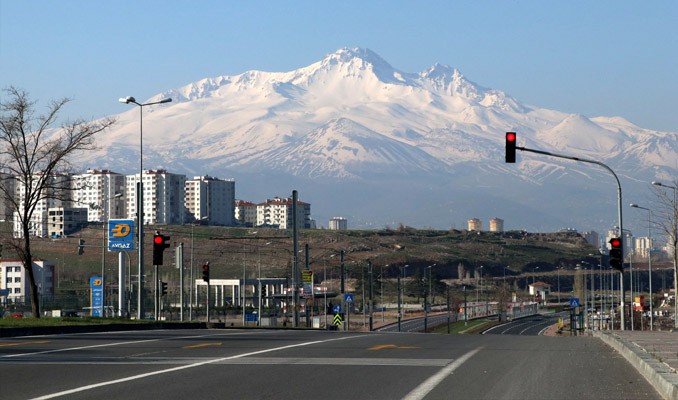 Yurt genelinden sokağa çıkma yasağı manzaraları