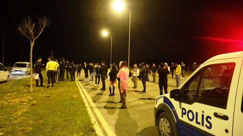 Polisten gece yarısı baskını: Önce korona önlemi sonra ceza