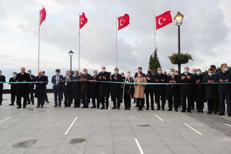 Demokrasi ve Özgürlükler Adası açıldı