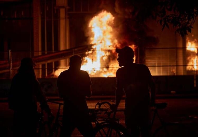 ABD'deki polis şiddetine protestolarda slogan: Nefes alamıyorum