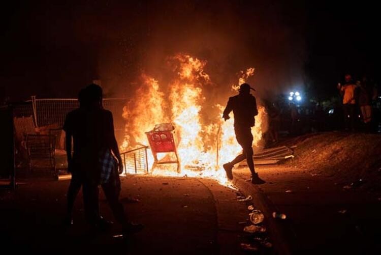 ABD'deki polis şiddetine protestolarda slogan: Nefes alamıyorum