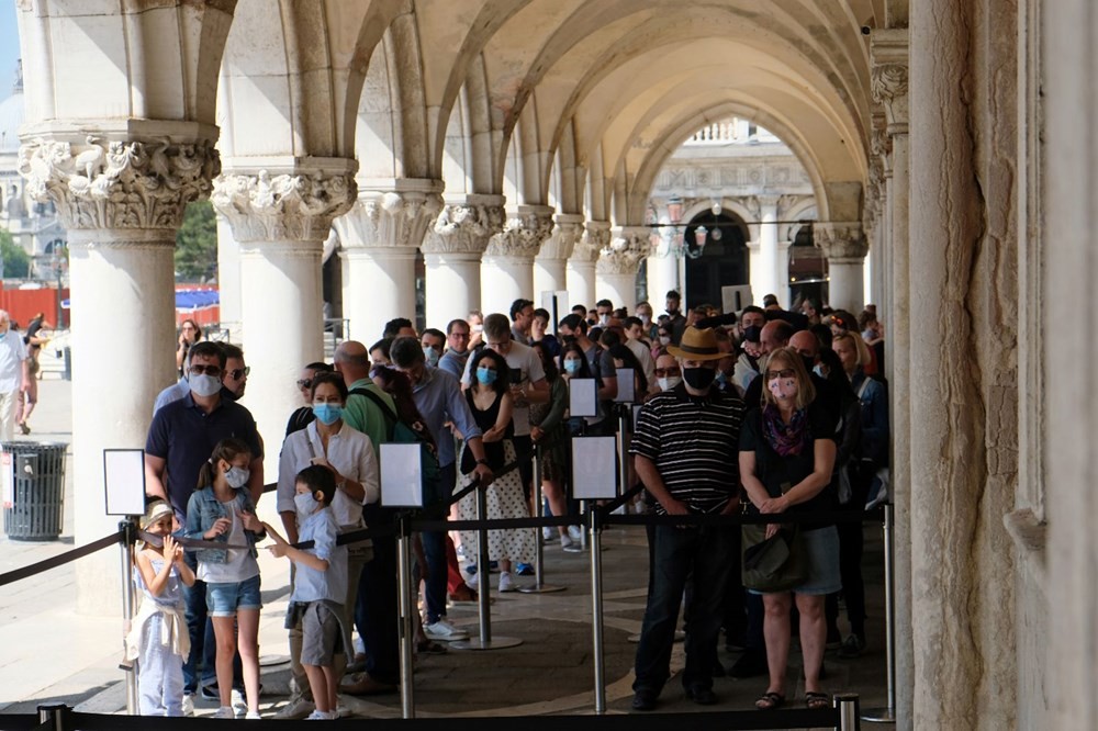 Venedik'te turist istemiyoruz protestosu