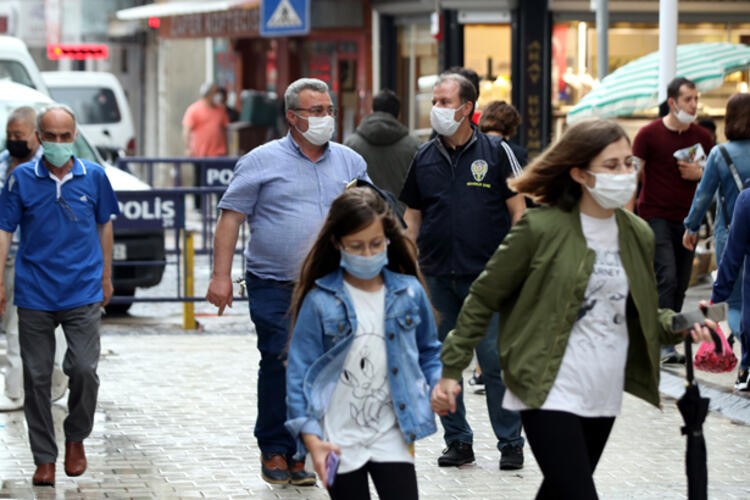 3 ilde maske zorunluluğu başladı! 'Çene altına maske takanlara...