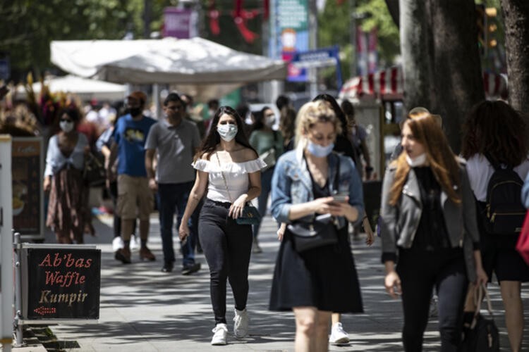 İstanbul için dikkat çeken korona virüs açıklaması! Bağışıklık % 67'ye ulaşırsa...