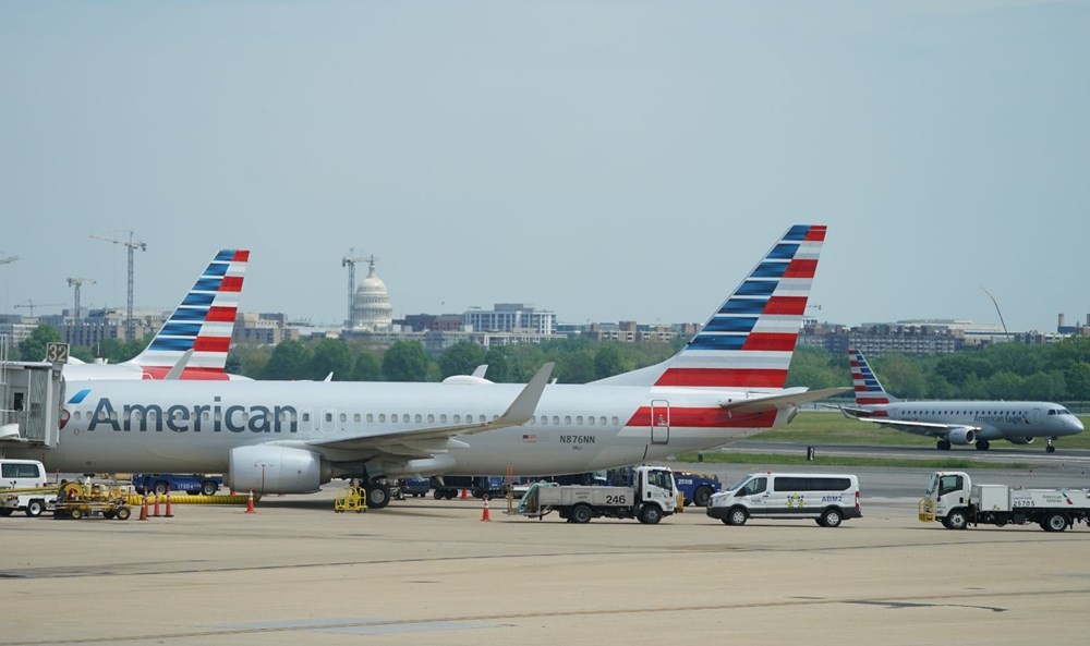 American Airlines 3,5 milyar dolar nakit kaynak arıyor