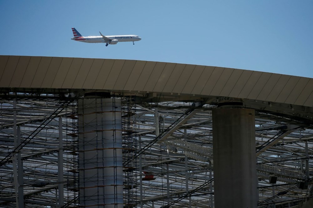 American Airlines 3,5 milyar dolar nakit kaynak arıyor