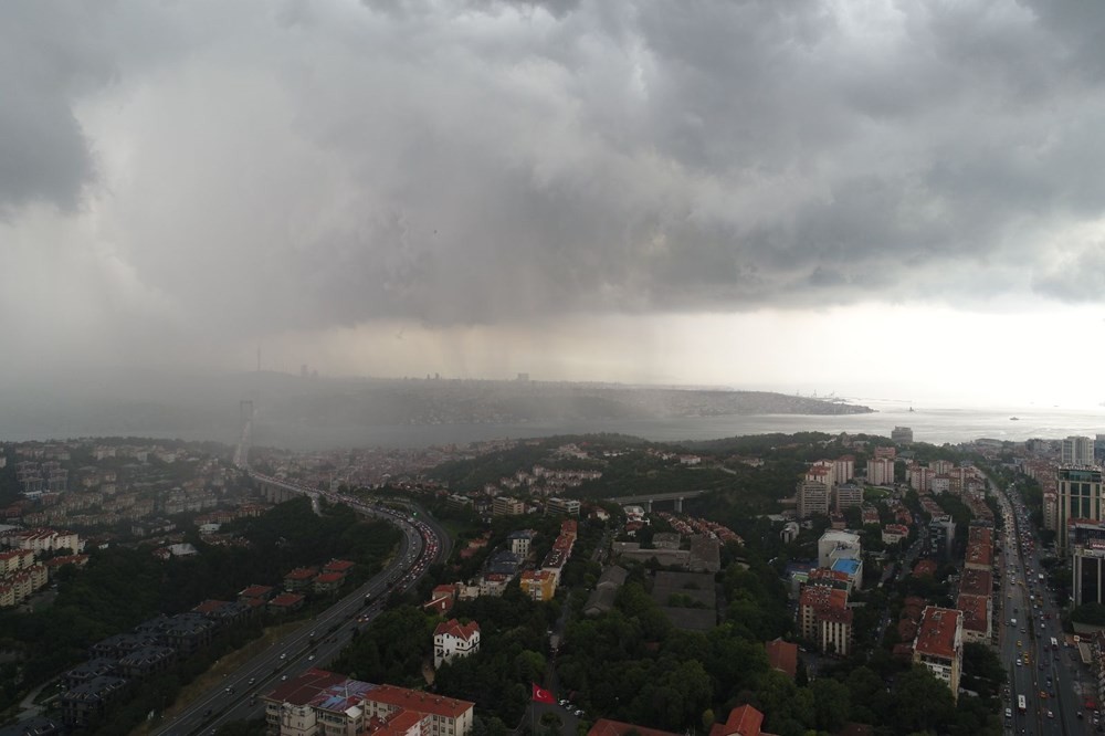 İstanbul'da sağanak, dolu ve hortum