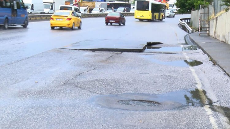 İzmir ve Bursa'nın ardından İstanbul'da da başladı! Süper hücre uyarısı