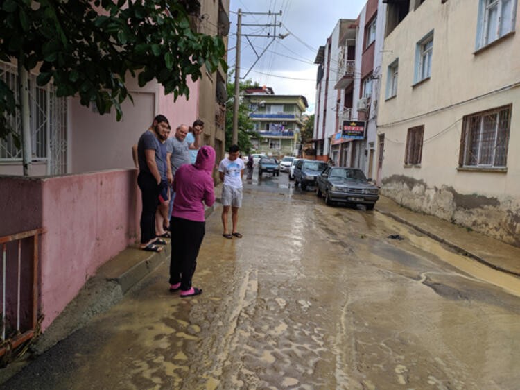 İzmir ve Bursa'nın ardından İstanbul'da da başladı! Süper hücre uyarısı