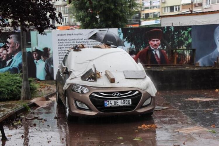 İzmir ve Bursa'nın ardından İstanbul'da da başladı! Süper hücre uyarısı