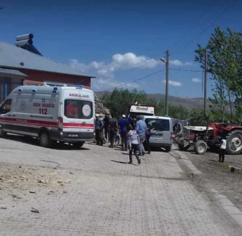 Van'da korkutan deprem! İşte ilk görüntüler