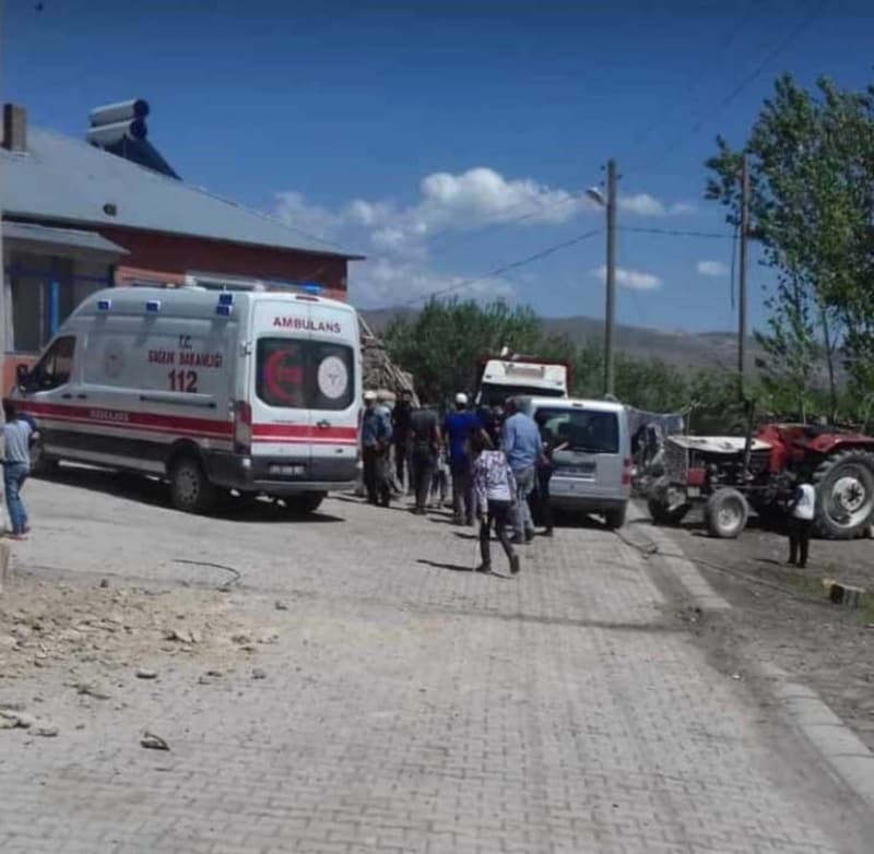 Van'da korkutan deprem! İşte ilk görüntüler