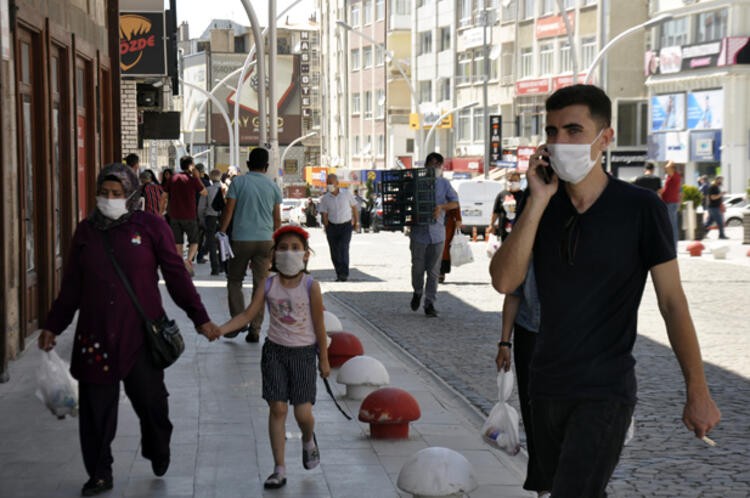 Sağlık Bakanlığı açıkladı! Bu bölgeler için yeni korona virüs kararı