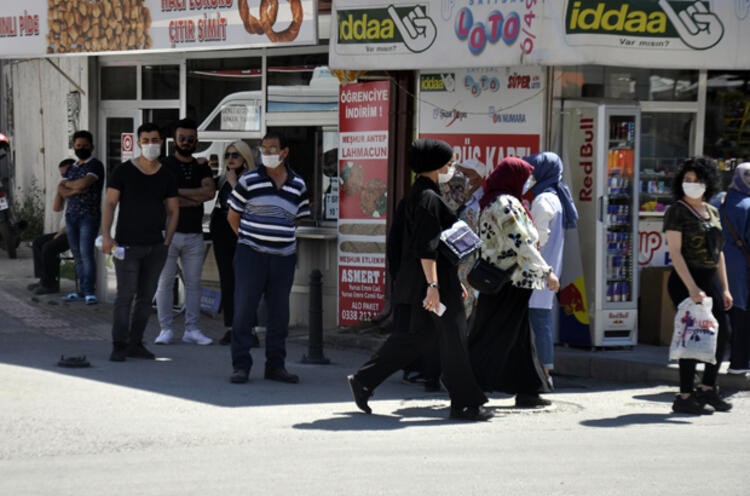 Sağlık Bakanlığı açıkladı! Bu bölgeler için yeni korona virüs kararı