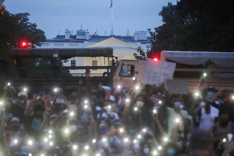 Trump'ın en tehlikeli hamlesi geri tepti