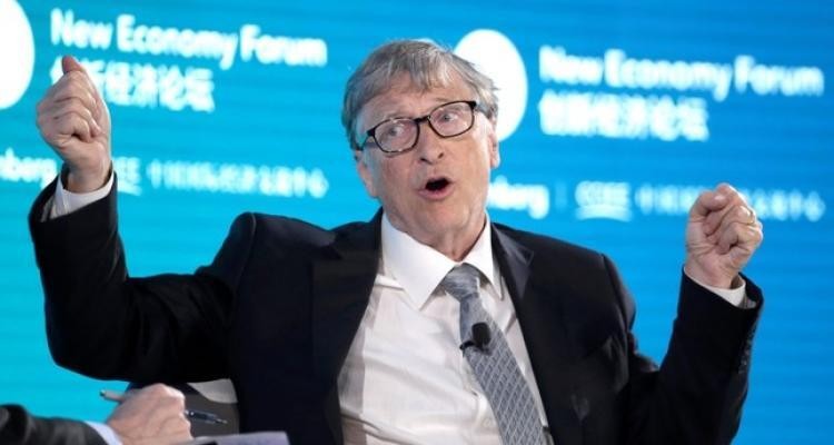 Bill Gates'ten koronavirüs aşısıyla ilgili kötü haber! Bu kabusun biteceği tarih...