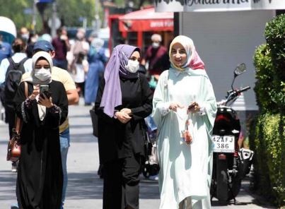 Vaka sayısının arttığı ilde, maske ve sosyal mesafe unutuldu