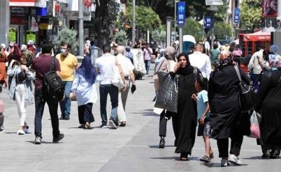 Vaka sayısının arttığı ilde, maske ve sosyal mesafe unutuldu