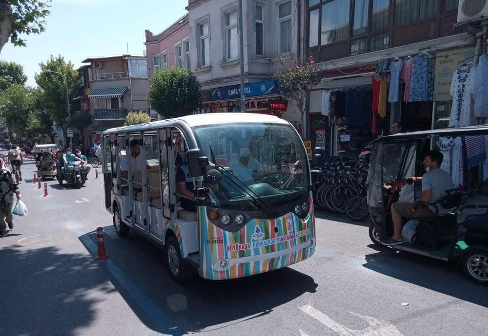 Büyükada'da elektrikli araçların test sürüşü yapıldı