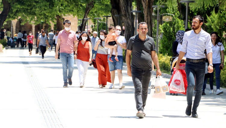 Flaş korona virüs kararı! Bir kentte daha yasaklandı