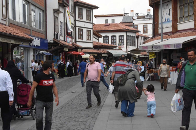 Flaş korona virüs kararı! Bir kentte daha yasaklandı