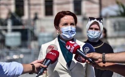 Meral Akşener, Ayasofya-i Kebir Cami-i Şerifi'ni ziyaret etti