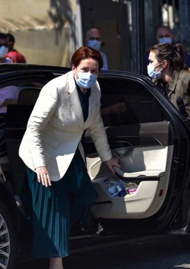 Meral Akşener, Ayasofya-i Kebir Cami-i Şerifi'ni ziyaret etti