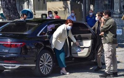 Meral Akşener, Ayasofya-i Kebir Cami-i Şerifi'ni ziyaret etti