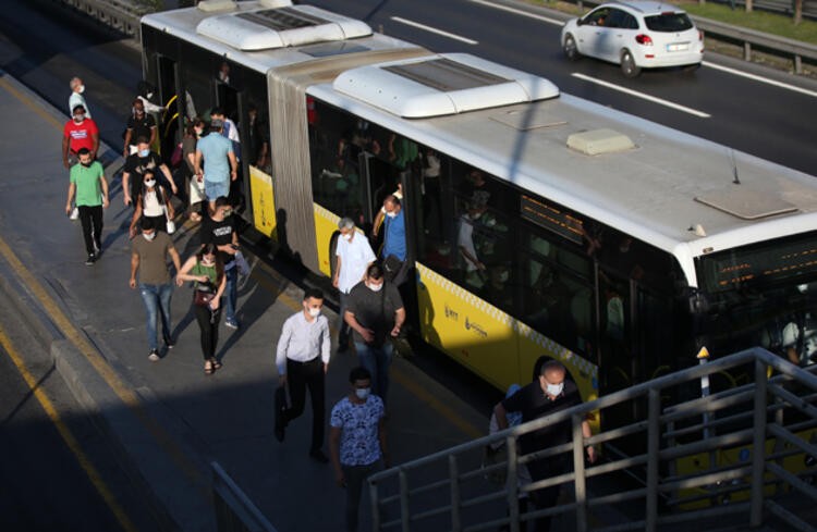 Yeni korona virüs önlemi: Kademeli mesai!