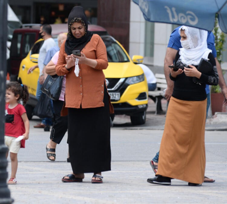 Yeni yasaklar gündemde! Karantina veya sokağa çıkma yasakları...