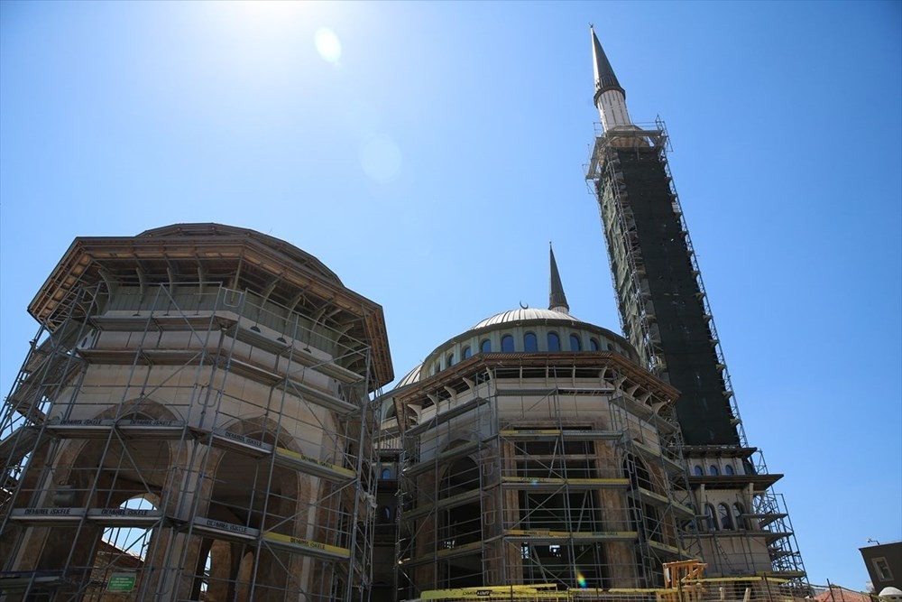 Taksim Camii'nde sona doğru! Yüzde 65'i tamamlandı