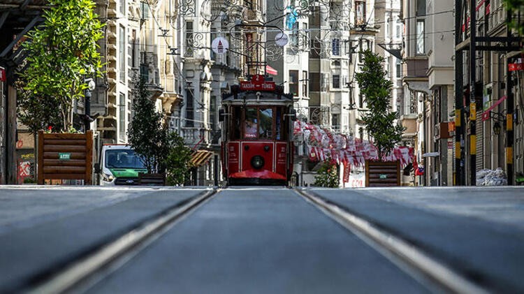 Bilim Kurulu Üyesi: Kısıtlama kaçınılmaz