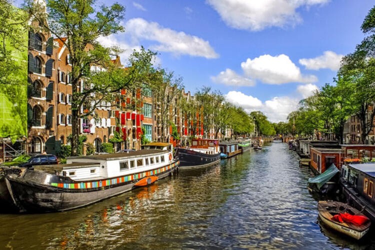 Amsterdam'dan Airbnb'ye yasak kararı