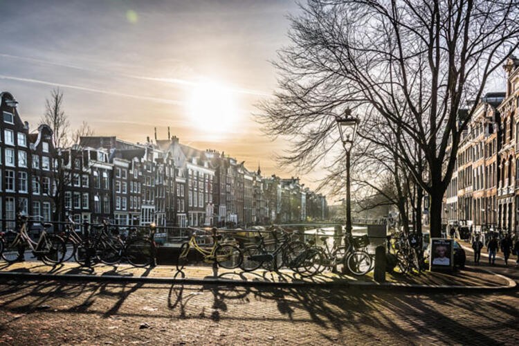 Amsterdam'dan Airbnb'ye yasak kararı