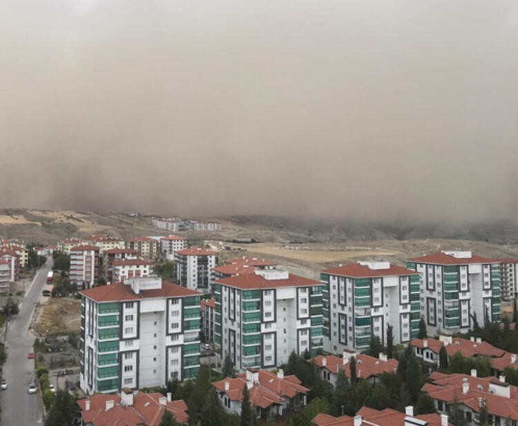 Korkutan kum fırtınası açıklaması: 'Çok daha şiddetli olacak'