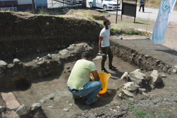 Bilecik’te bulunan 8 bin 500 yıllık insan iskeletinin DNA’sı incelenecek