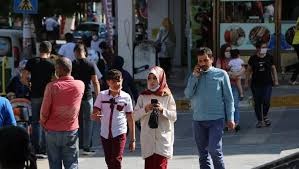 Korona virüs vakalarının en yoğun olduğu yaş grubu açıklandı