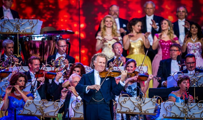 Kovid krizi Andre Rieu'ya kemanını sattırıyor