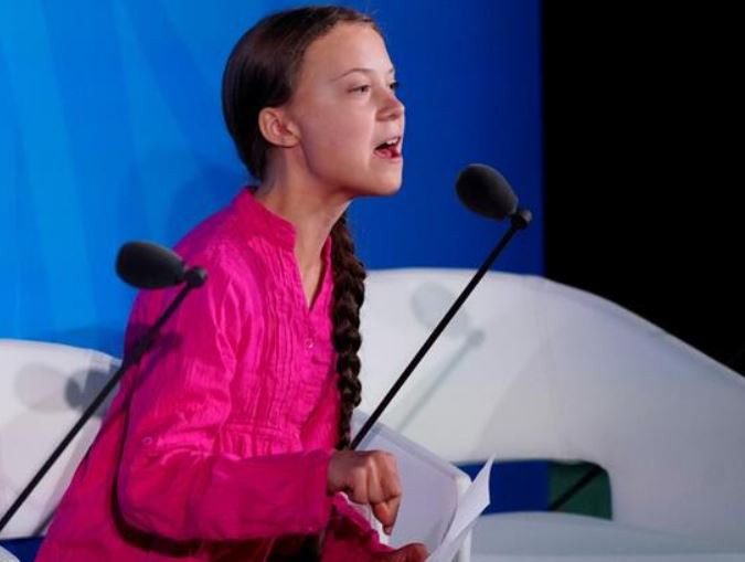 İklim aktivisti Greta Thunberg, Donald Trump'ı 'kendi sözleriyle uğurladı'