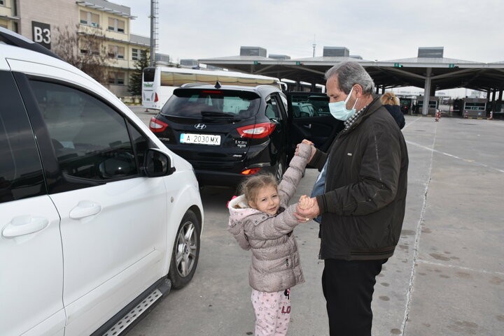 Kapıkulede alışveriş kuyruğu! Bulgar turistler akın akın geliyor