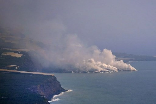 La Palma'da yanardağ nedeniyle evlerini kaybeden halk psikolojik yıkım yaşıyor