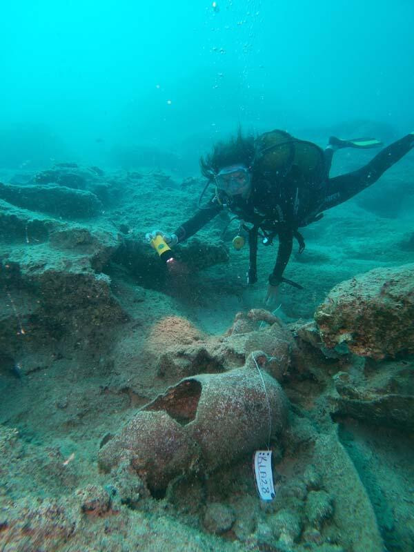 En eskisi 2 bin 700 yıllık: Antalya'da 8 batık bulundu!