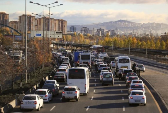 Saat 9'u 5 geçe hayat 1 dakika durdu