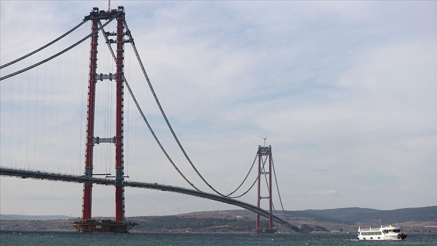 Simgelerin köprüsünde son tabliye montajı için hazırlıklar tamamlandı