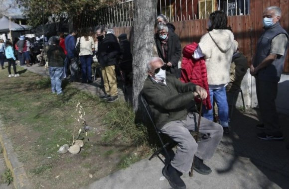 Üçüncü dozda hangi aşı, Kovid-19'a karşı ne kadar koruyor?