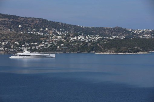 Ünlü iş insanları Gates ve Bezos'un mega yatları Bodrum'da