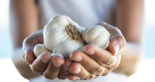 Uzman isim açıkladı: Günde 2 diş sarımsak tüketirseniz ne olur?